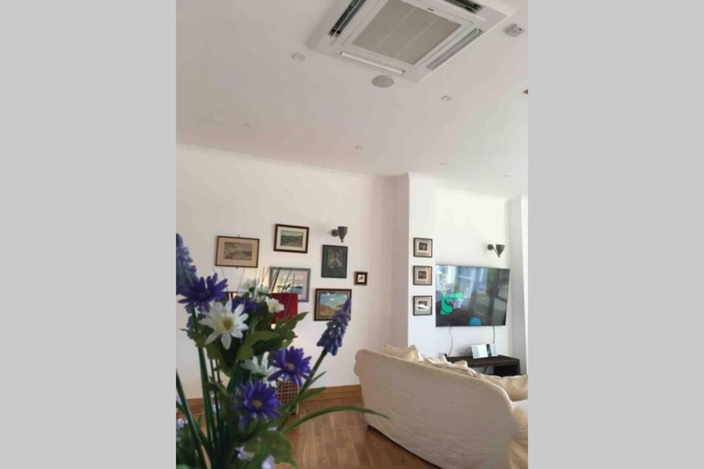 The Loft @ Clifden Bay Apartments Экстерьер фото