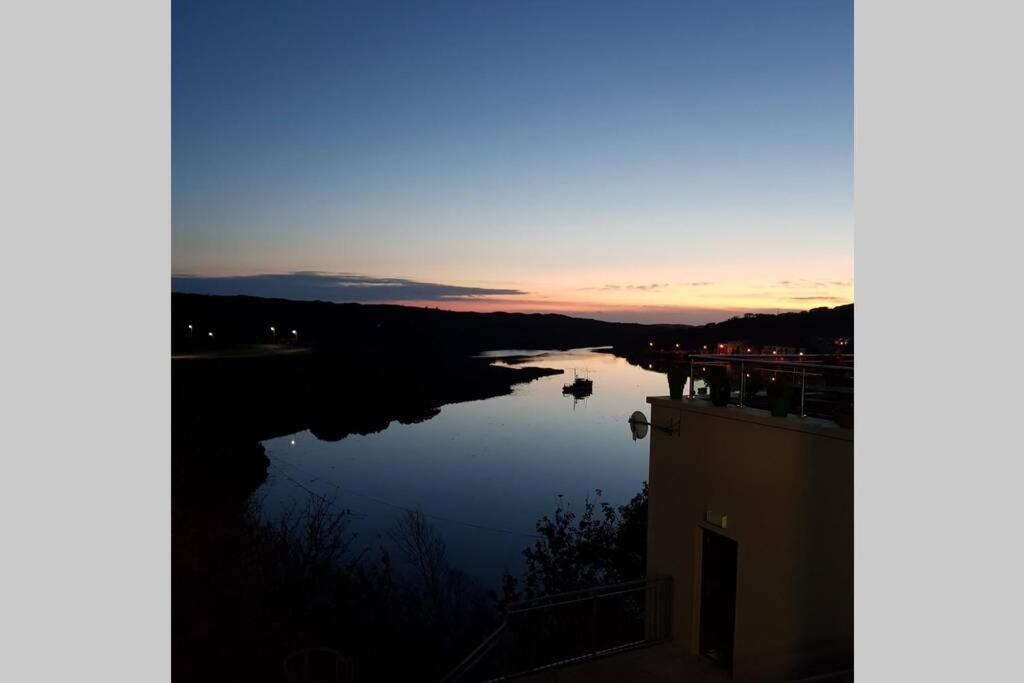 The Loft @ Clifden Bay Apartments Экстерьер фото
