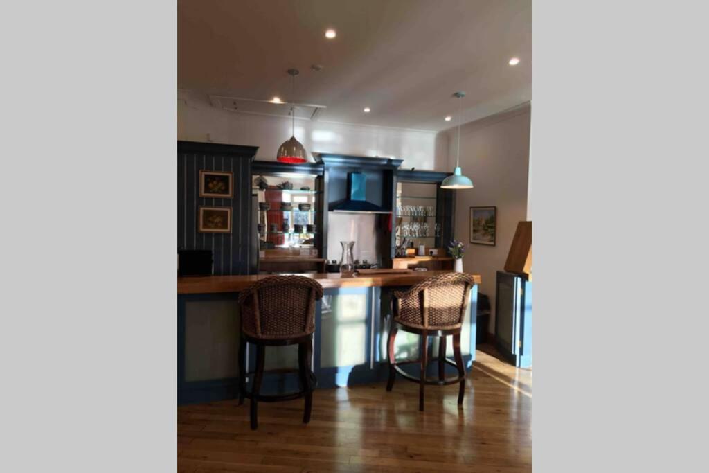 The Loft @ Clifden Bay Apartments Экстерьер фото